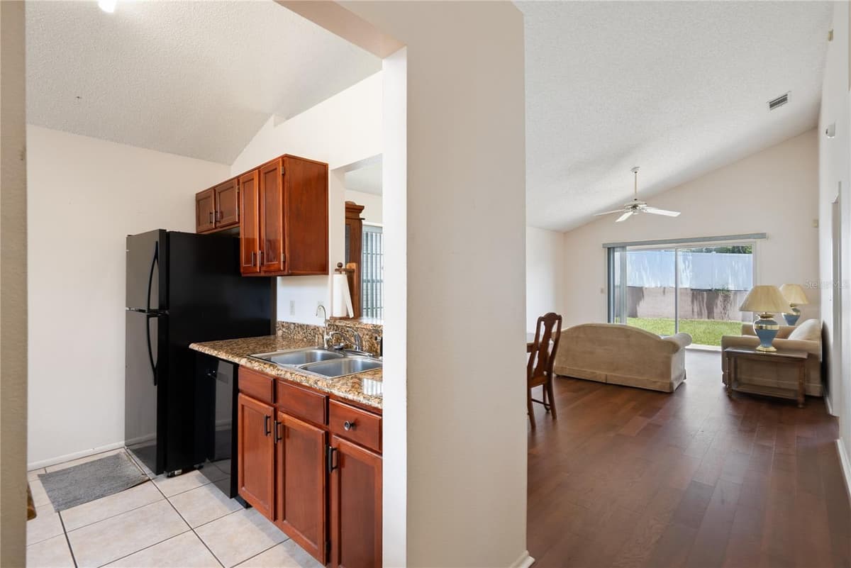 3023 WEYMOUTH COURT — photo 3 of 22
