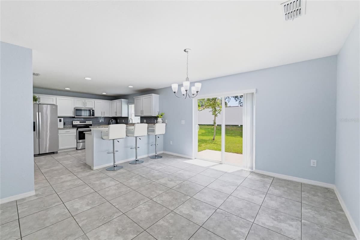 10421 RIVERCREST DRIVE — photo 4 of 49