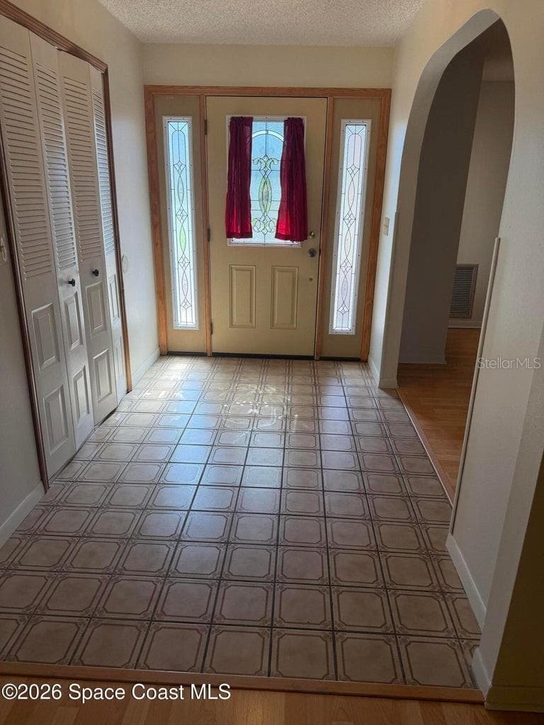 3079 SEA GATE CIRCLE — photo 9 of 27