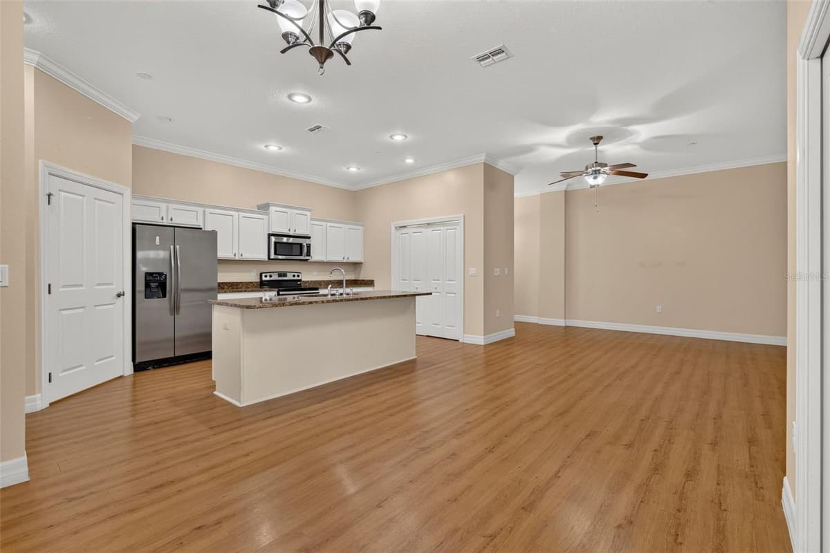 7980 SOUTHERN PINES DRIVE — photo 23 of 76
