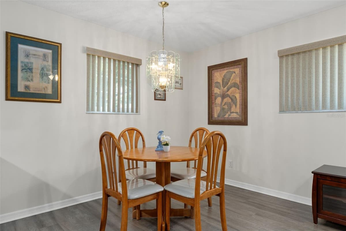 5447 BOULEVARD DRIVE — photo 36 of 74