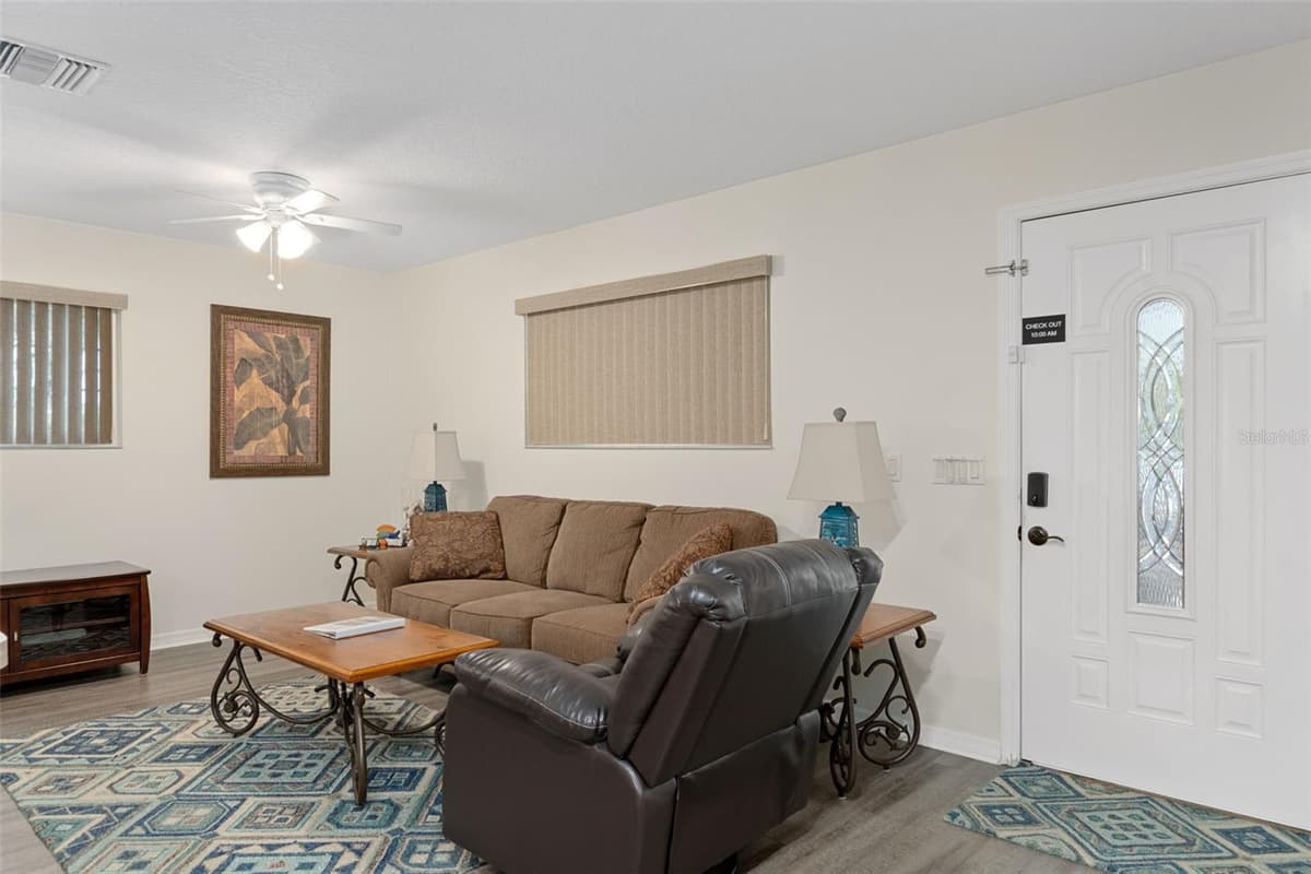 5447 BOULEVARD DRIVE — photo 34 of 74