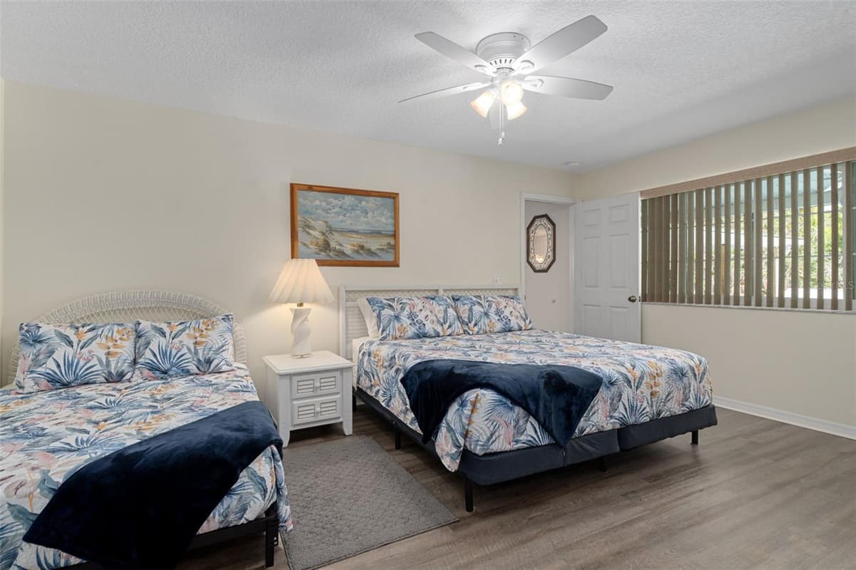 5447 BOULEVARD DRIVE — photo 42 of 74