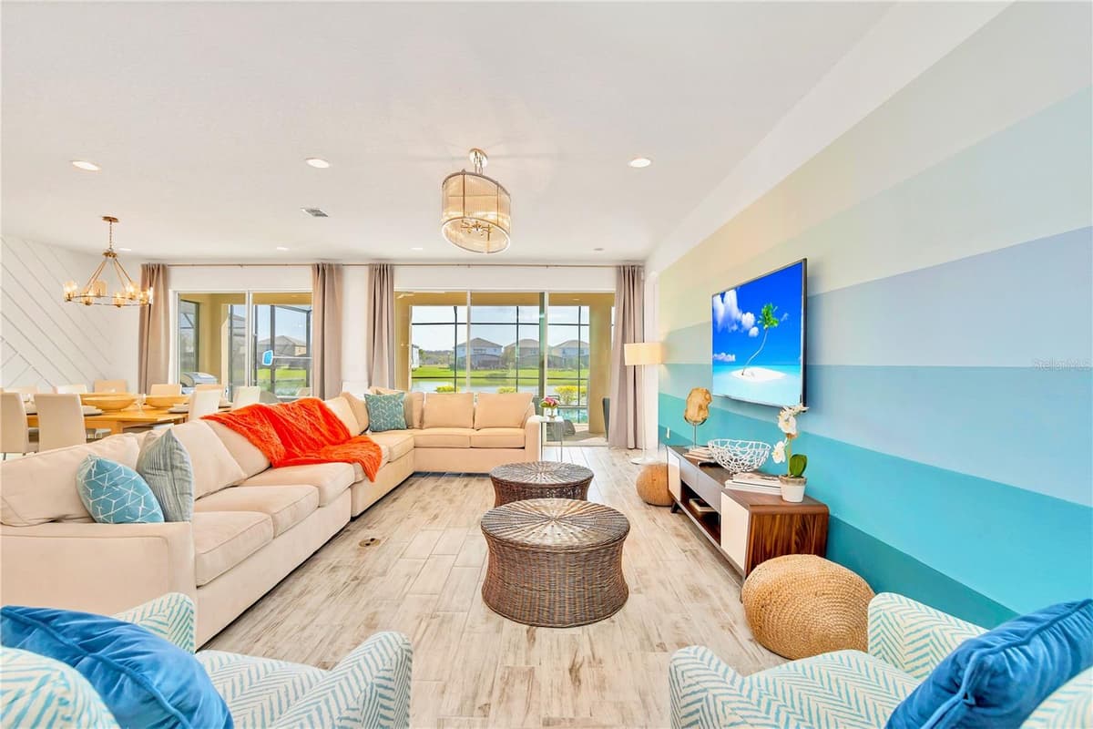 537 MARCELLO BOULEVARD — photo 10 of 50