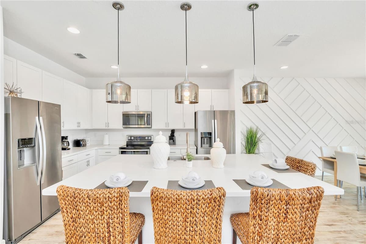 537 MARCELLO BOULEVARD — photo 7 of 50