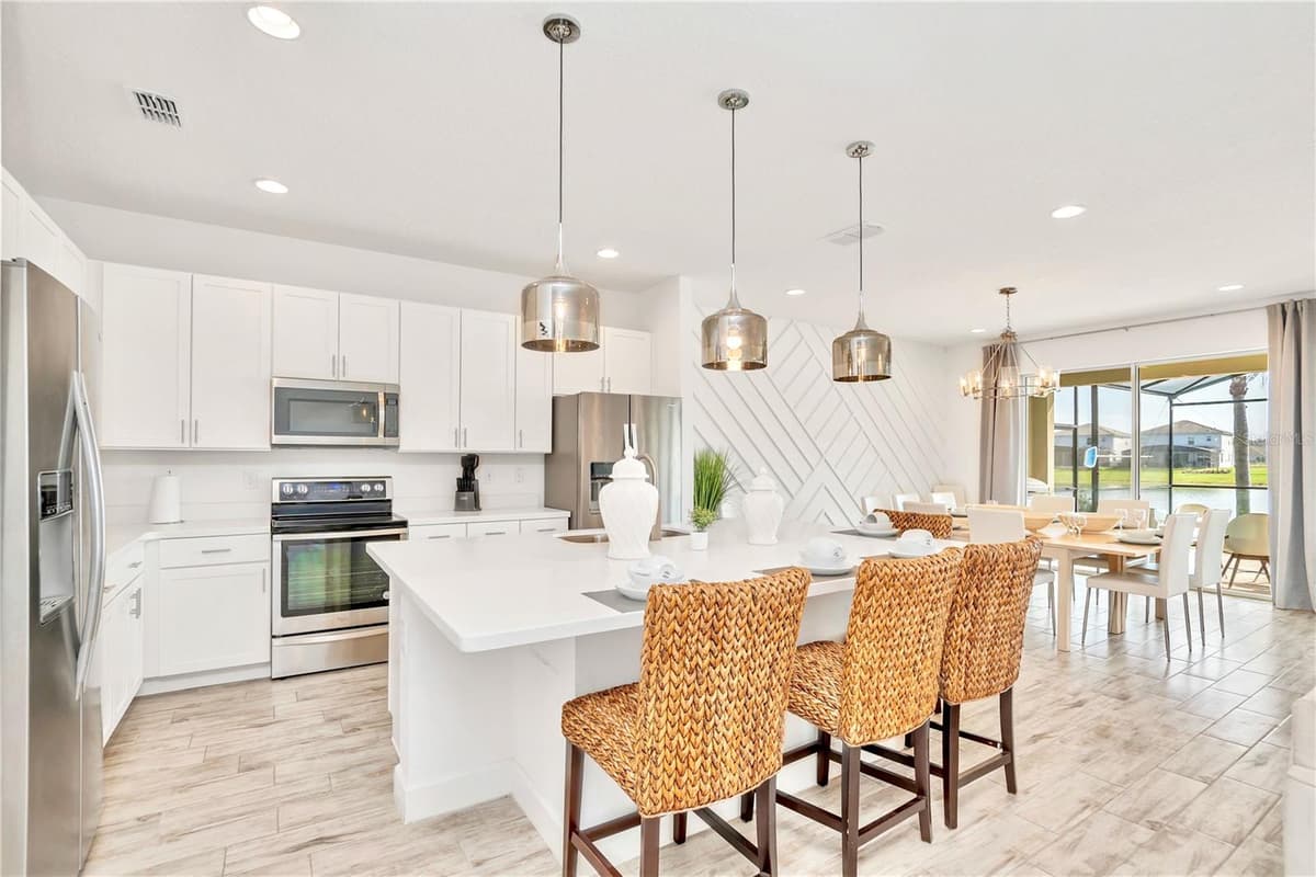 537 MARCELLO BOULEVARD — photo 6 of 50