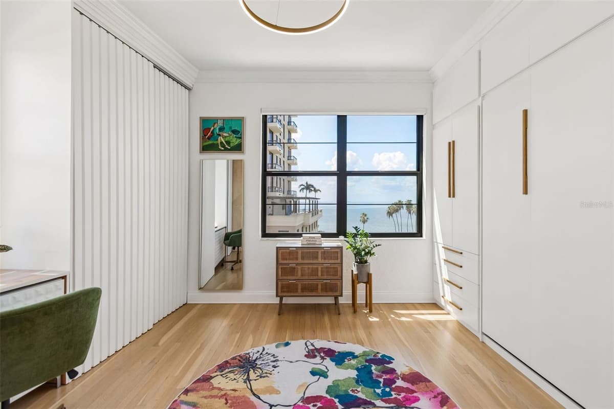 2109 BAYSHORE BOULEVARD — photo 13 of 20