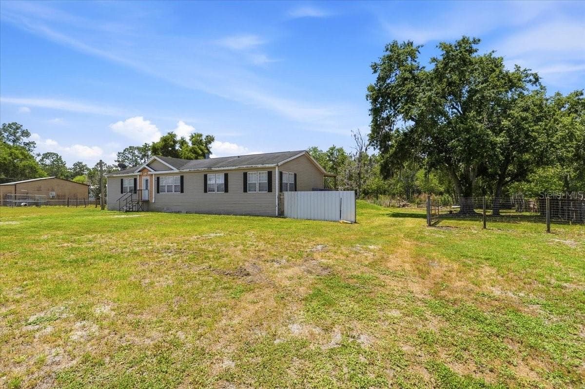 10724 PATHFINDER TRAIL — photo 3 of 51