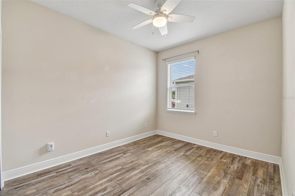 3758 HANWORTH LOOP — photo 41 of 56