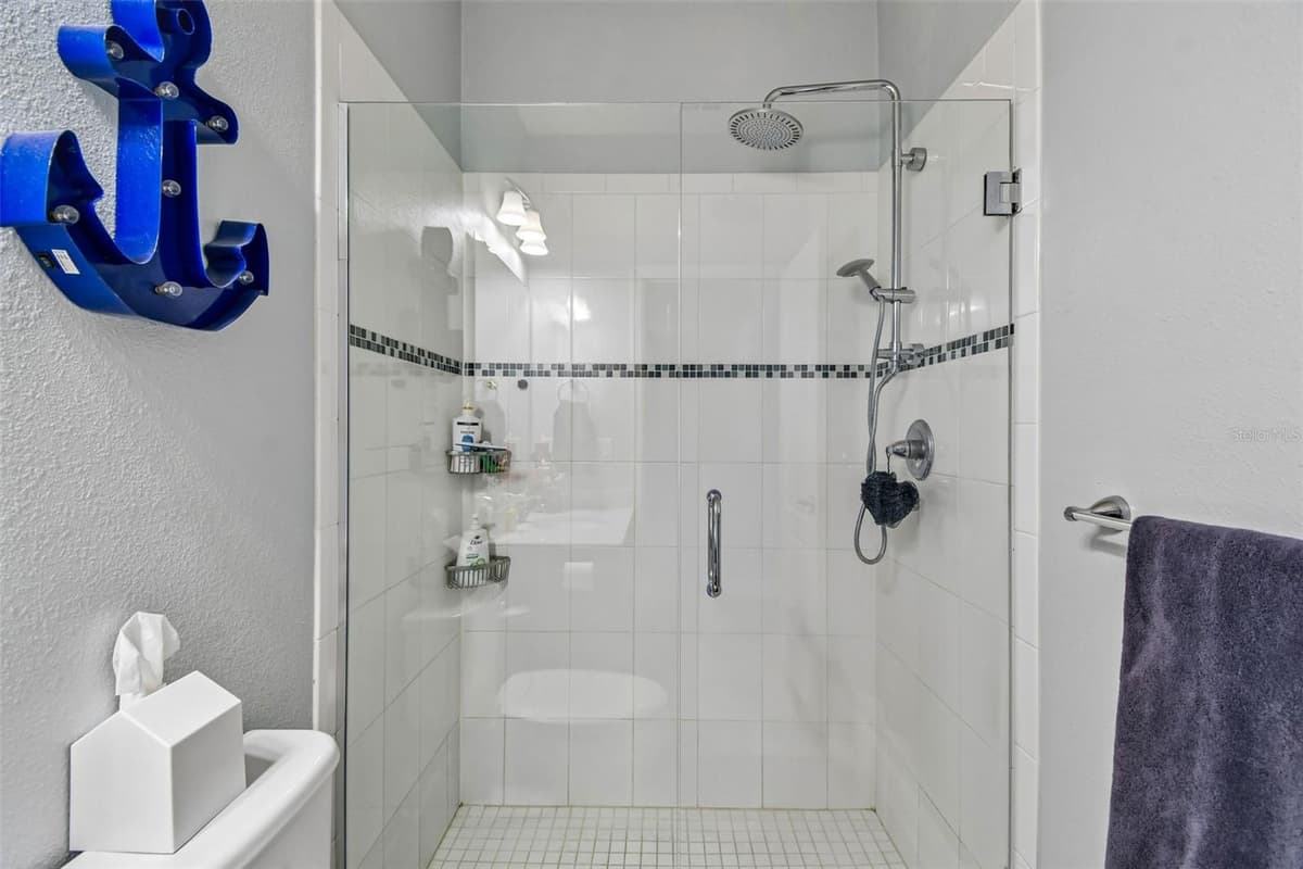 3758 HANWORTH LOOP — photo 37 of 56