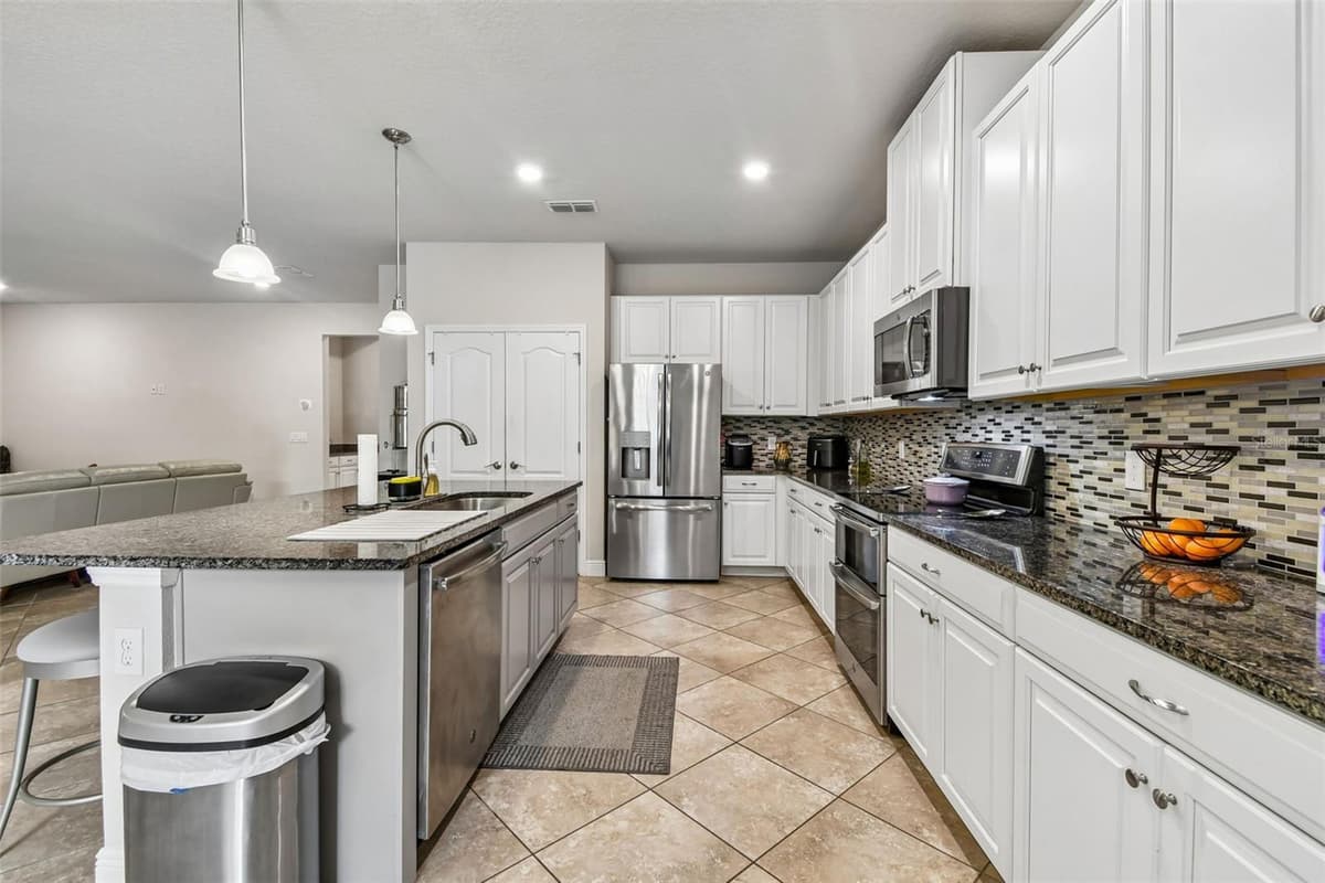 3758 HANWORTH LOOP — photo 7 of 56