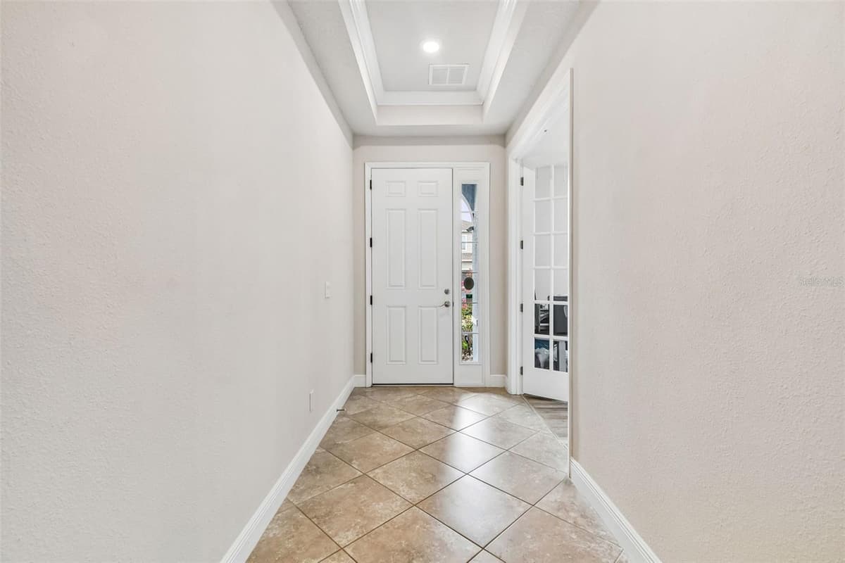 3758 HANWORTH LOOP — photo 12 of 56