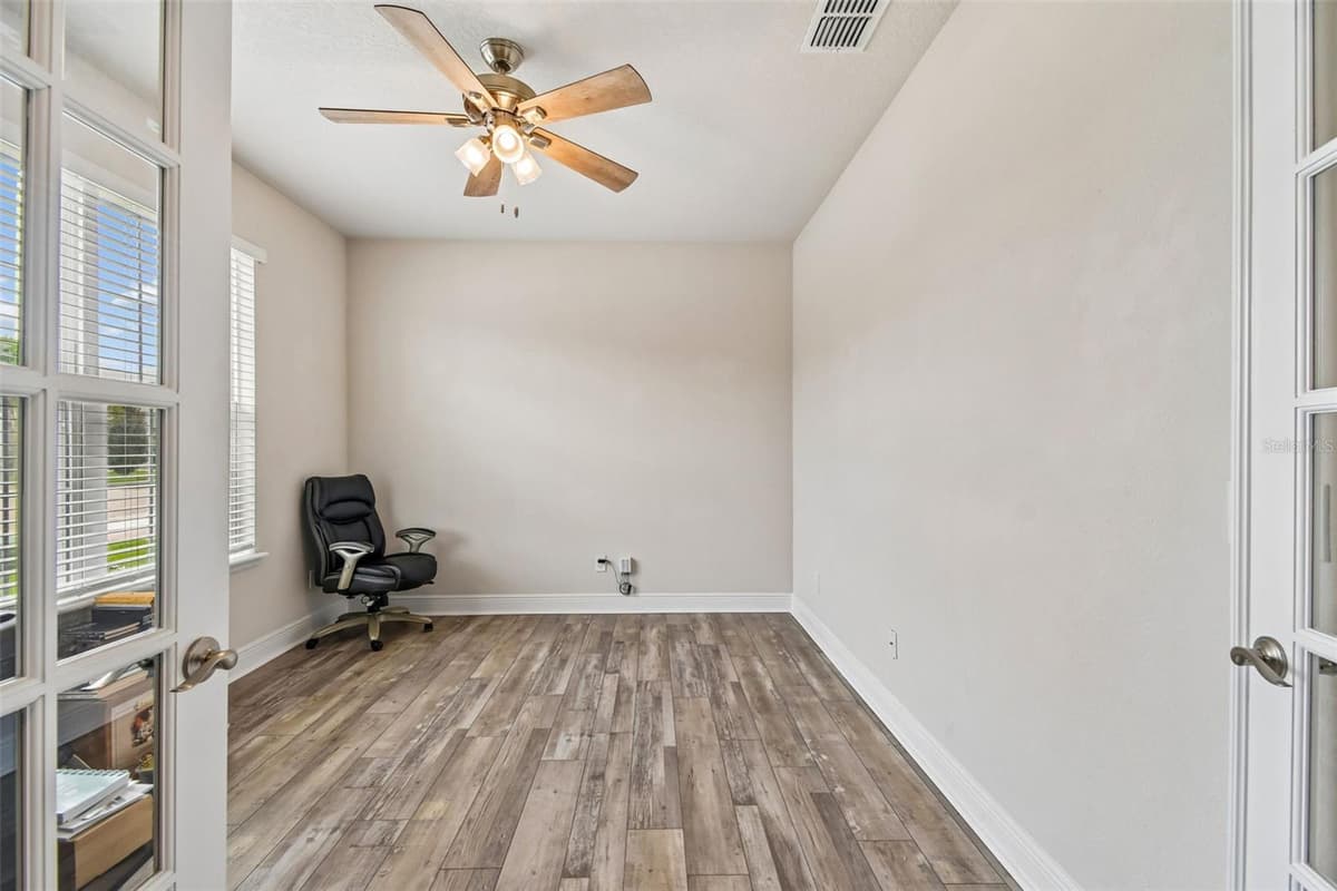 3758 HANWORTH LOOP — photo 44 of 56
