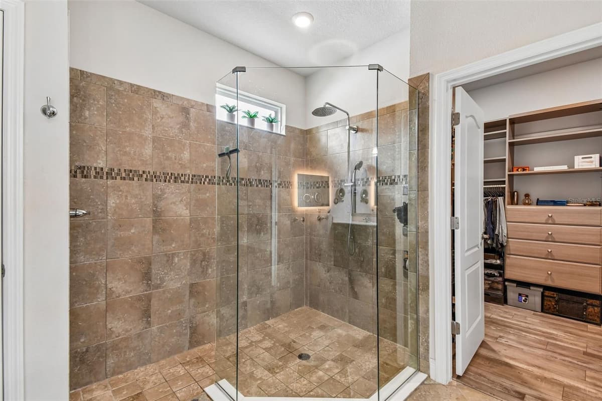 3758 HANWORTH LOOP — photo 26 of 56