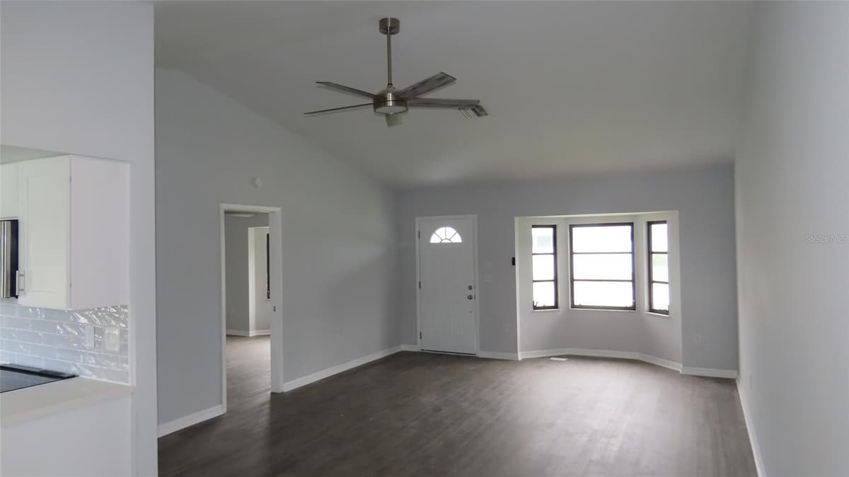807 NECTAR ROAD — photo 6 of 30