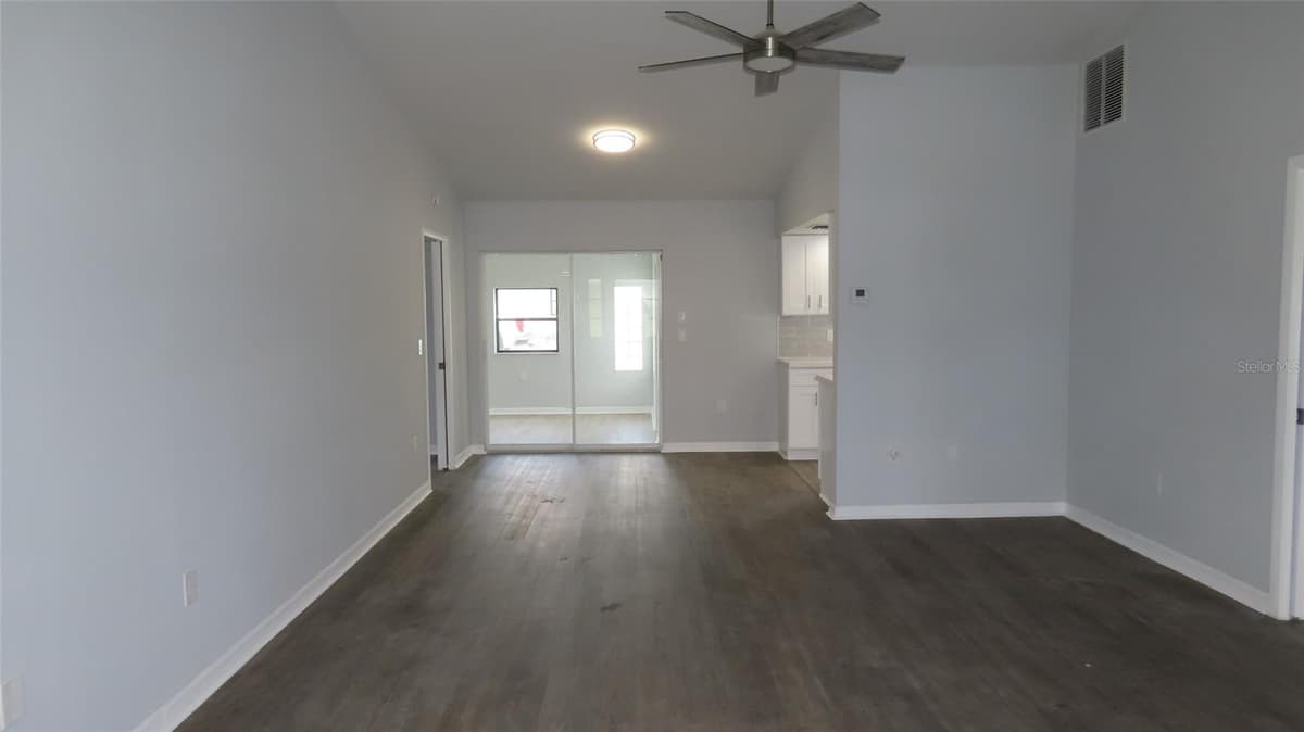 807 NECTAR ROAD — photo 7 of 30