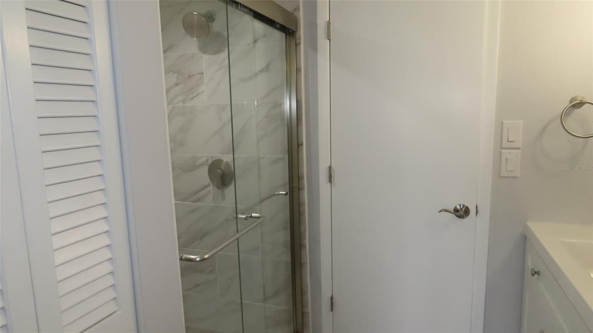 807 NECTAR ROAD — photo 12 of 30
