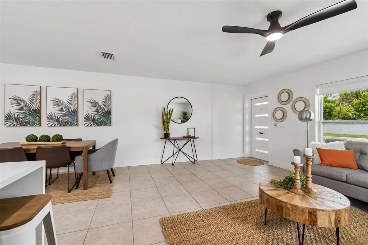 2853 35TH AVENUE — photo 8 of 53