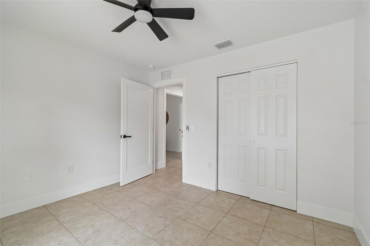 2853 35TH AVENUE — photo 34 of 53