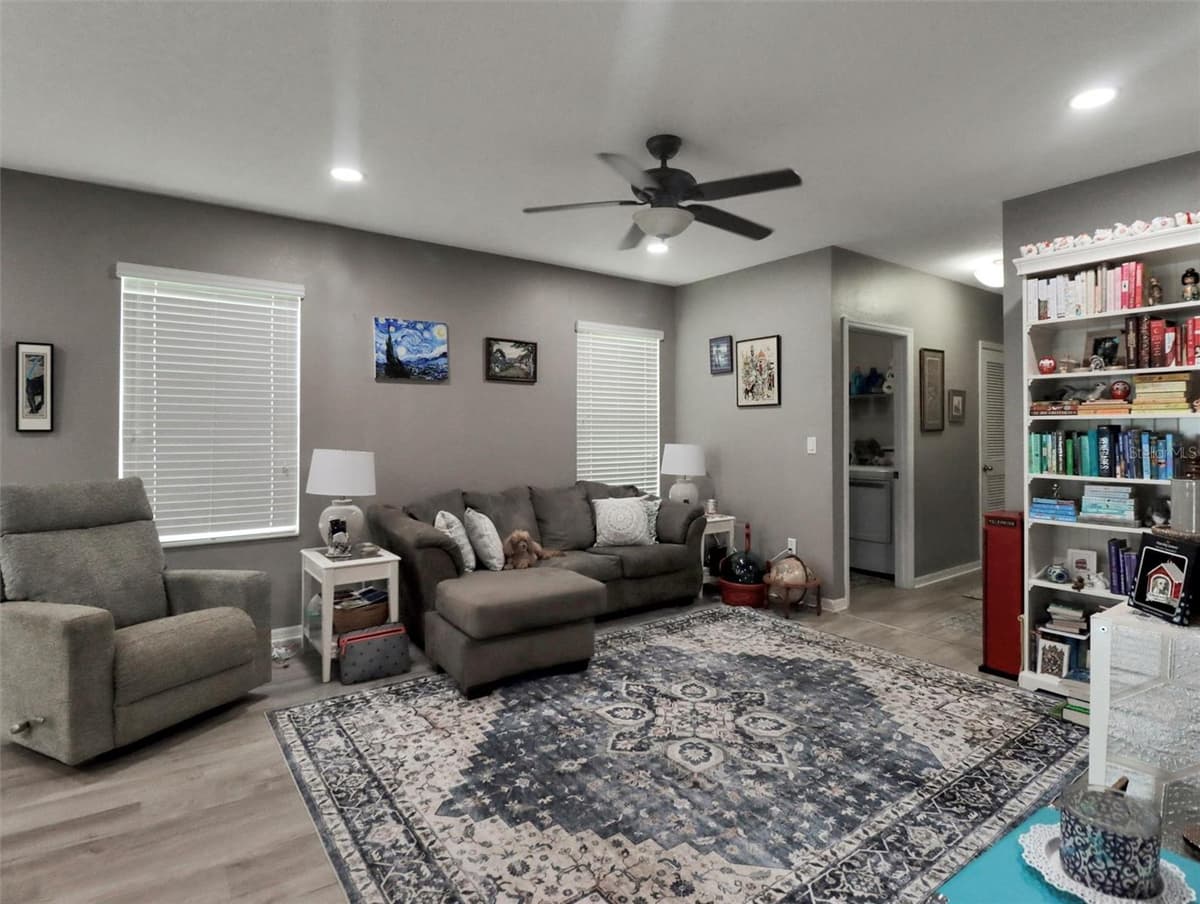 10408 WHISPERING HAMMOCK DRIVE — photo 7 of 19