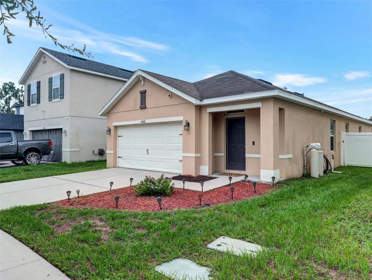 10408 WHISPERING HAMMOCK DRIVE — photo 2 of 19