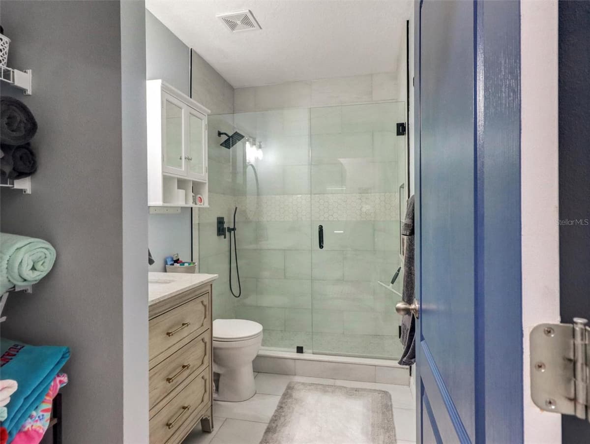 10408 WHISPERING HAMMOCK DRIVE — photo 12 of 19