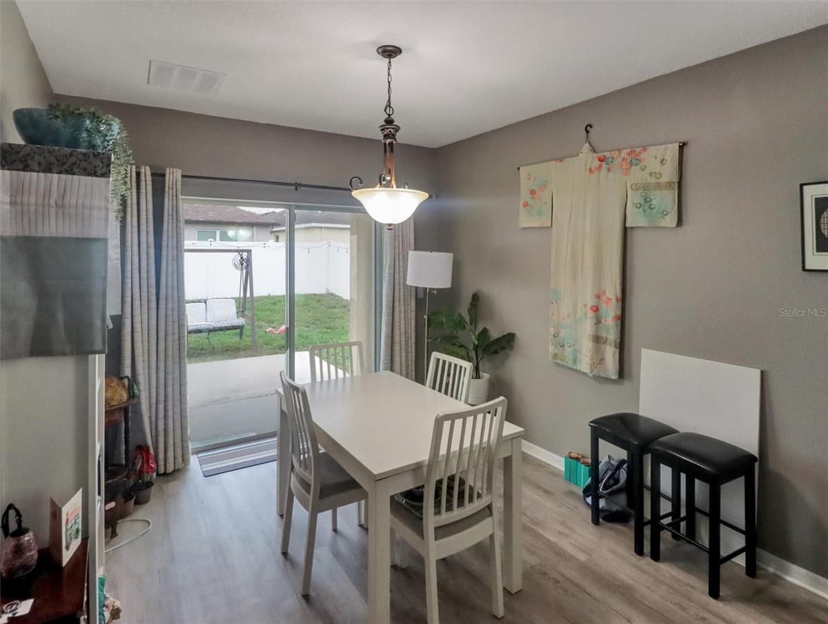 10408 WHISPERING HAMMOCK DRIVE — photo 10 of 19