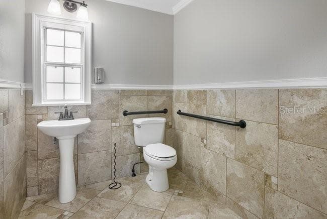604 SINCLAIR AVENUE — photo 18 of 24