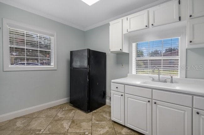 604 SINCLAIR AVENUE — photo 11 of 24