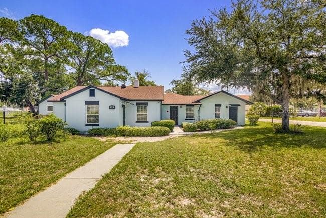 604 SINCLAIR AVENUE — photo 1 of 24