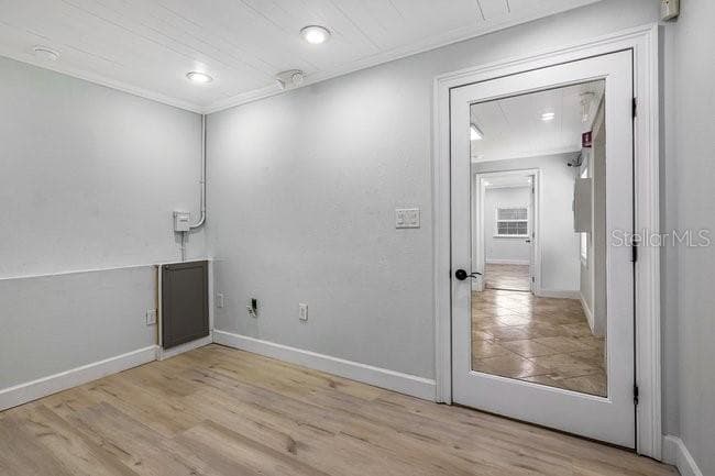 604 SINCLAIR AVENUE — photo 7 of 24