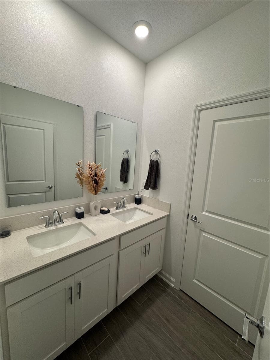 2844 ARMSTRONG AVENUE — photo 11 of 11