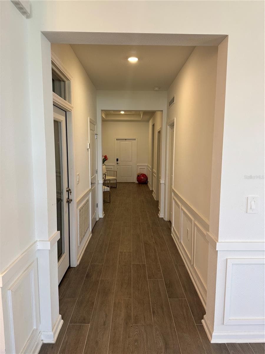 2844 ARMSTRONG AVENUE — photo 5 of 11