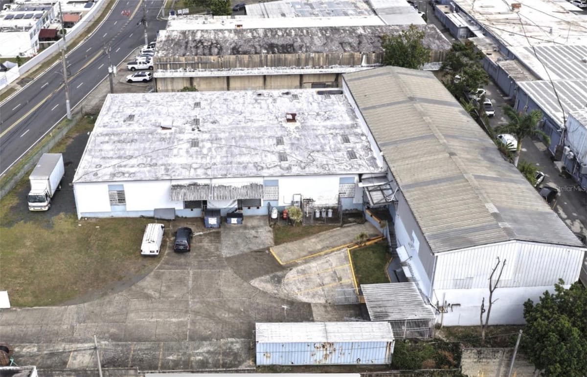 20 ALBOLOTE AVE GUAYNABO IDUSTRIAL PARK — photo 2 of 3