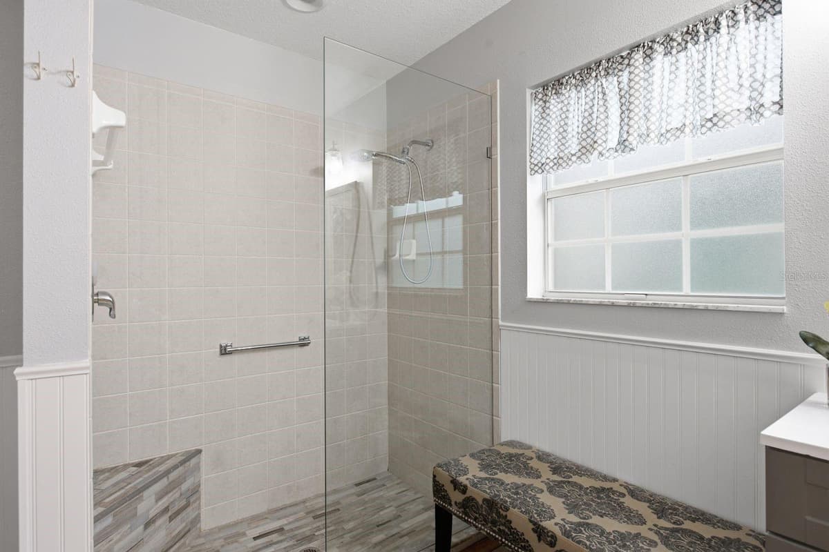 11328 HOLLANDER AVENUE — photo 22 of 38