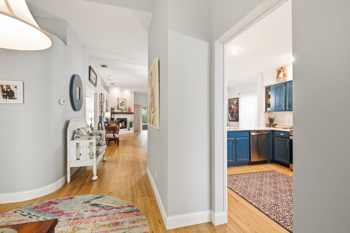 11328 HOLLANDER AVENUE — photo 3 of 38