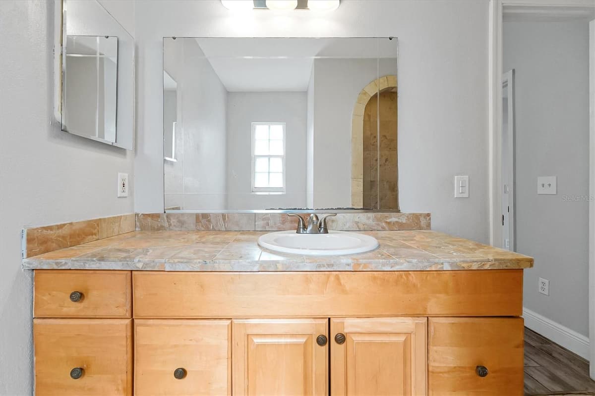 8405 WAIALAE COURT — photo 19 of 35