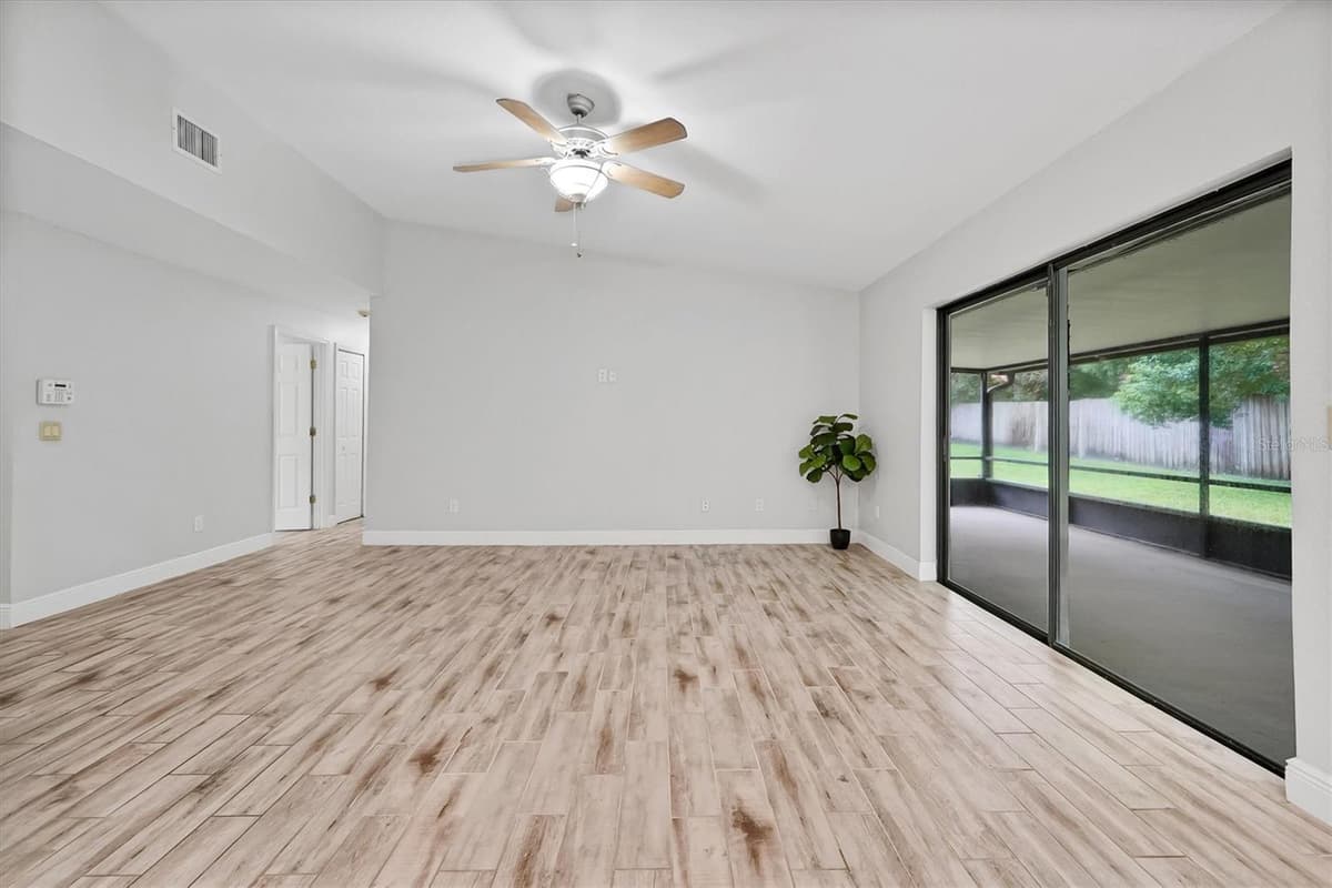 8405 WAIALAE COURT — photo 11 of 35