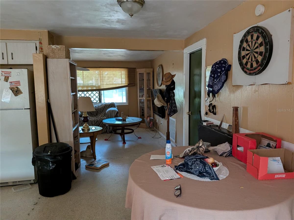 2552 LIMEWOOD DRIVE — photo 23 of 24