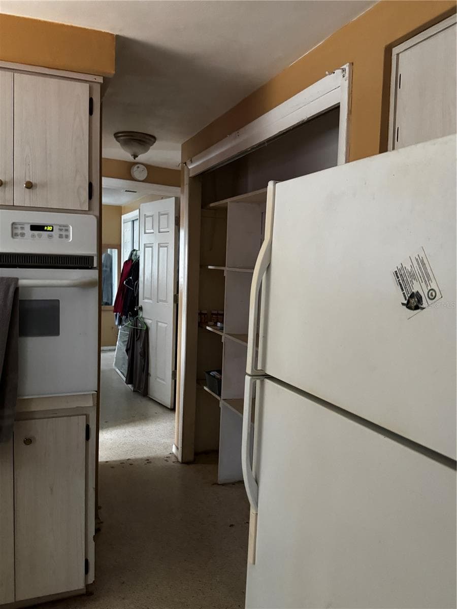 2552 LIMEWOOD DRIVE — photo 9 of 24