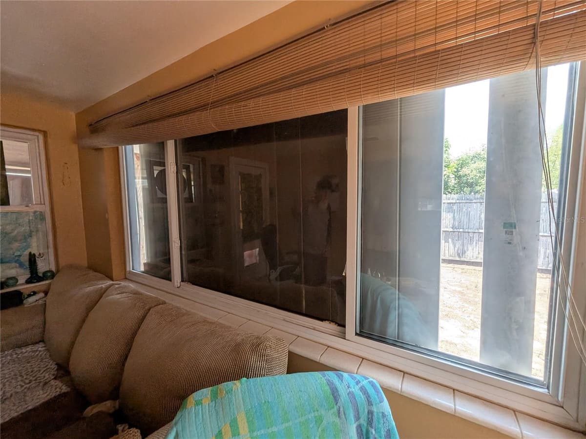 2552 LIMEWOOD DRIVE — photo 10 of 24