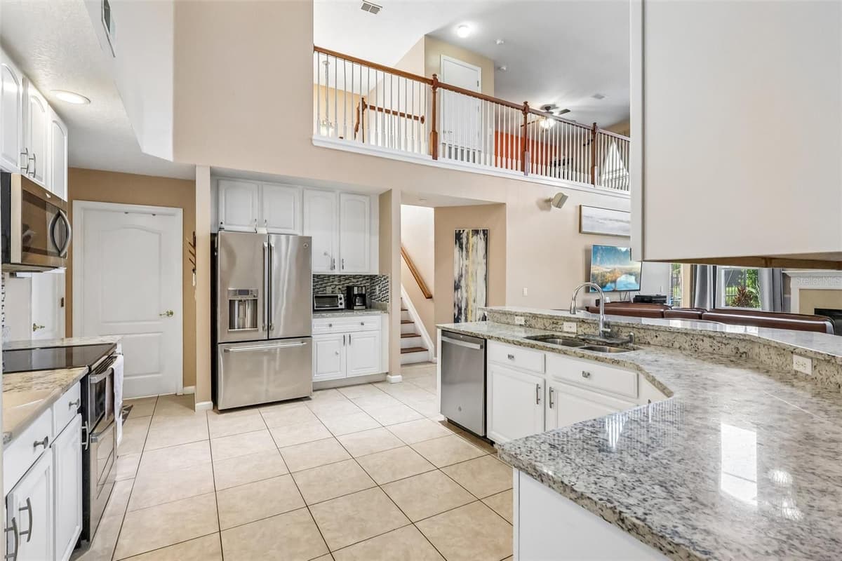 84 BRAELOCK DRIVE — photo 9 of 25