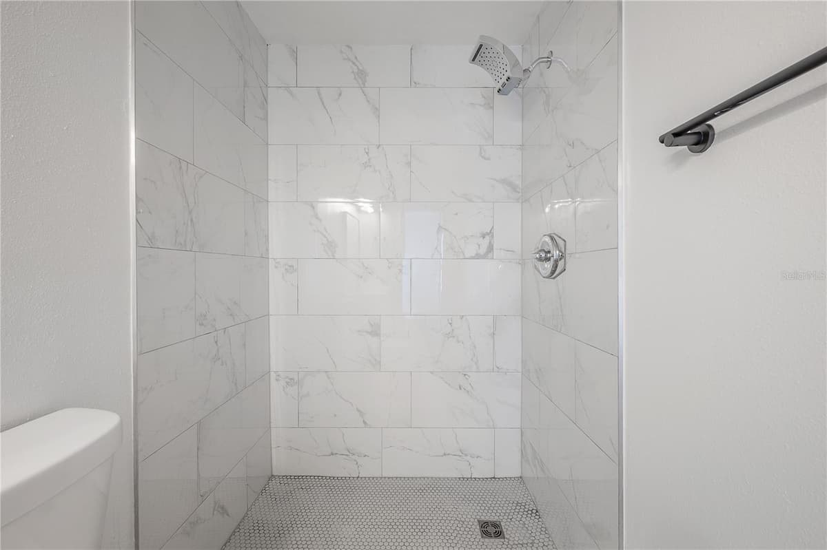 405 CAYUGA STREET — photo 35 of 44