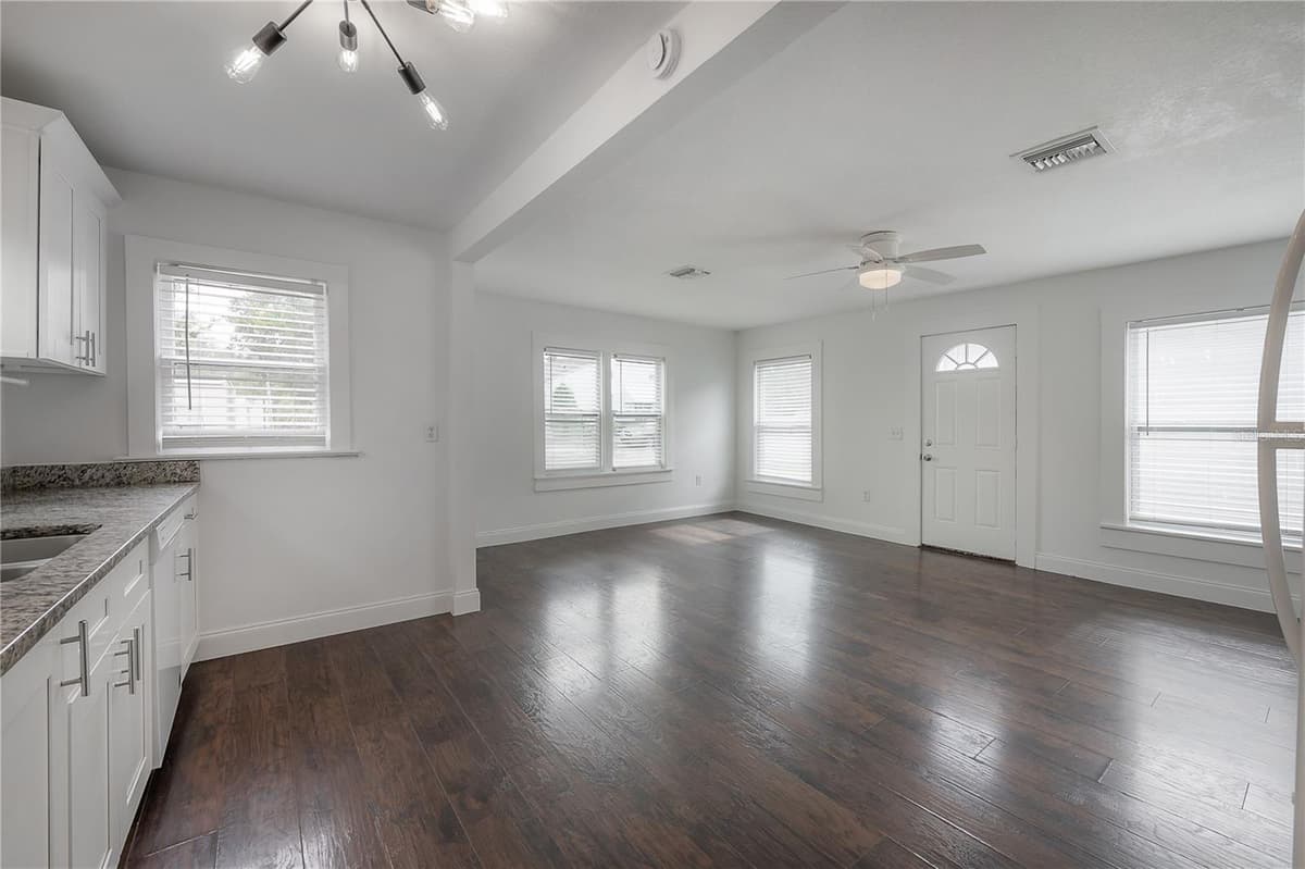 405 CAYUGA STREET — photo 7 of 44