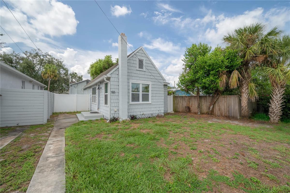 405 CAYUGA STREET — photo 3 of 44