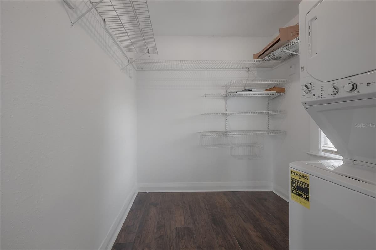 405 CAYUGA STREET — photo 17 of 44