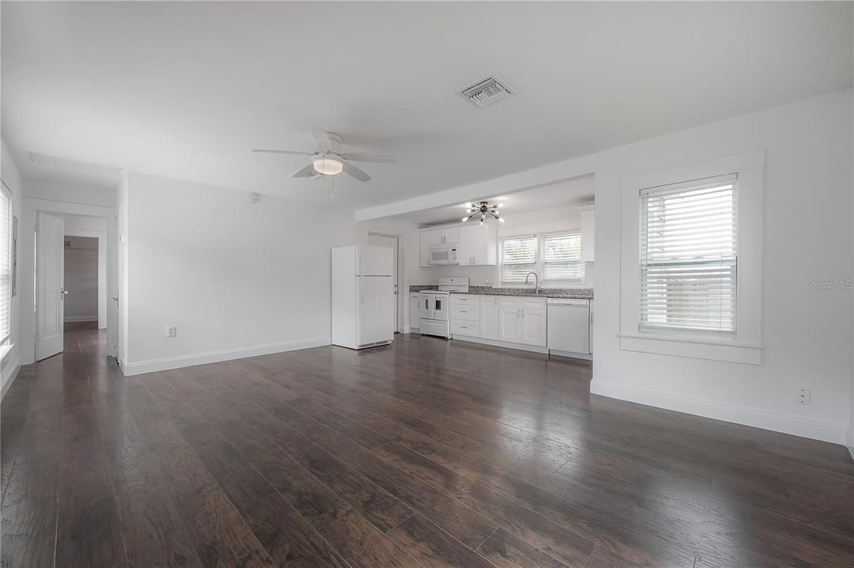 405 CAYUGA STREET — photo 10 of 44
