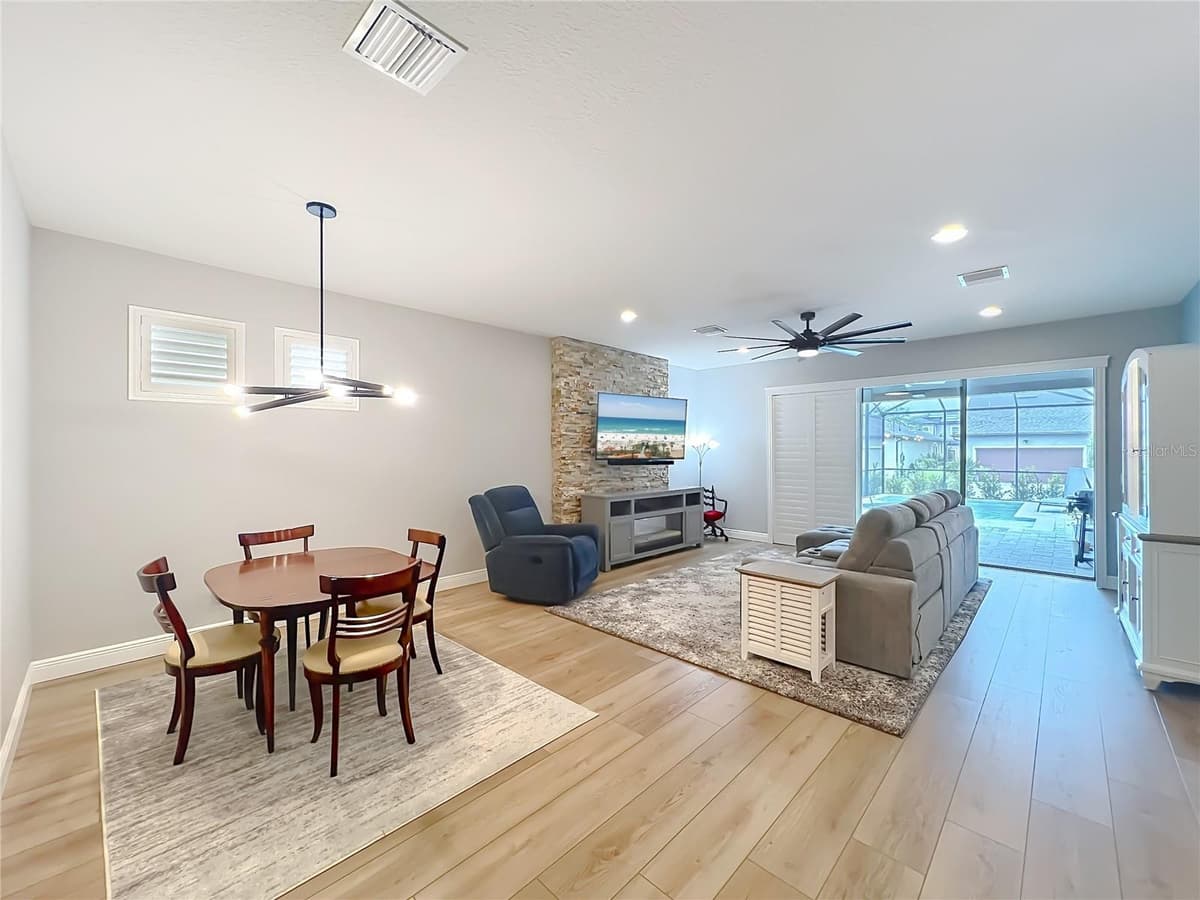 14048 LAKE ABBOTTS DRIVE — photo 25 of 48