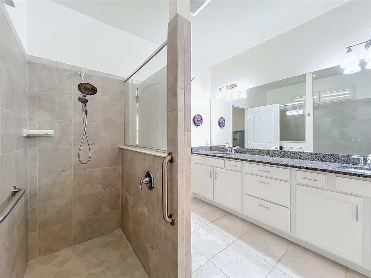 14048 LAKE ABBOTTS DRIVE — photo 10 of 48