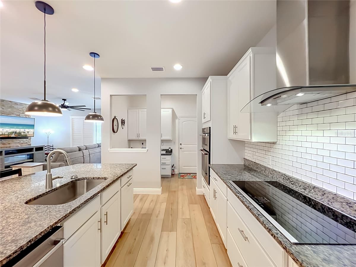 14048 LAKE ABBOTTS DRIVE — photo 19 of 48